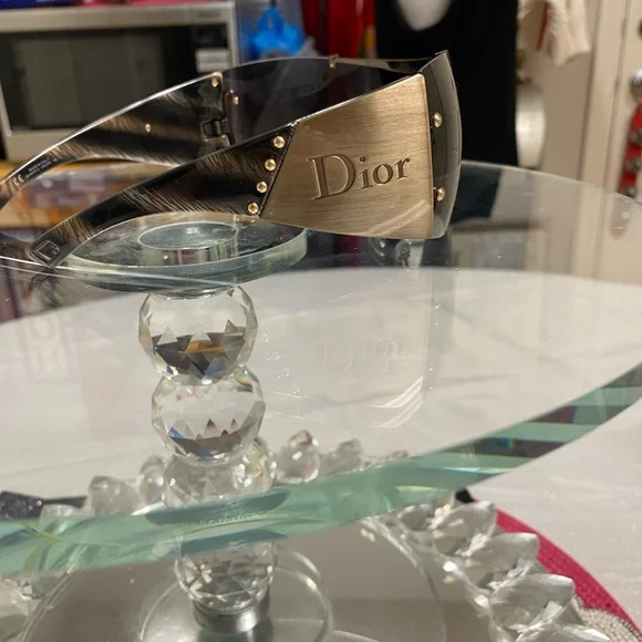 Vintage Christian Dior Rimless Sunglasses 😎 - Picture 10 of 16